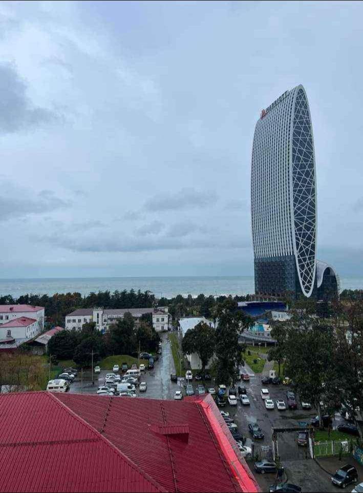 Ferienwohnung Apartament With Sea View Batumi Exterior foto